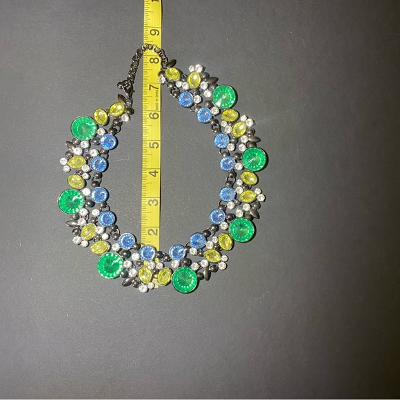 STATEMENT NECKLACE - Picture 2 of 3